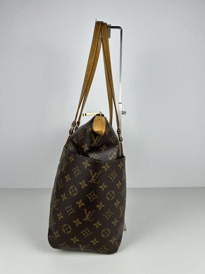 Louis Vuitton monogram Totally MM handbag tote