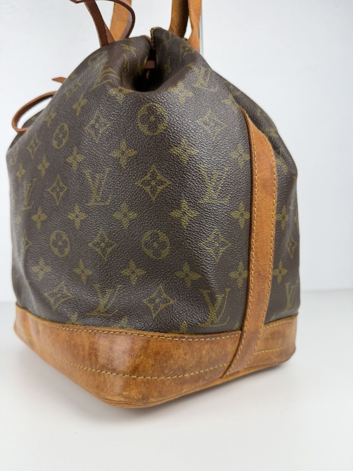 Vintage 80s Louis Vuitton monogram Noe GM