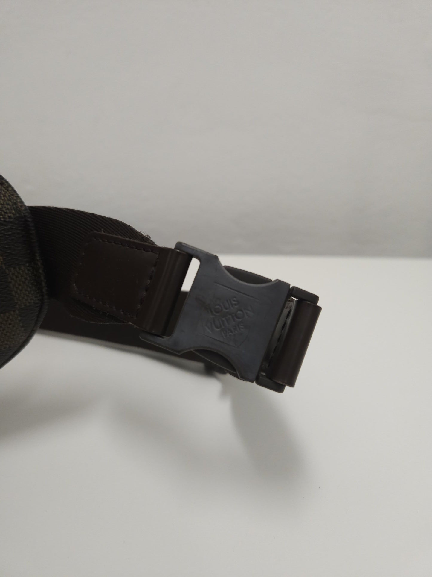 Louis vuitton damier ebene melville bumbag