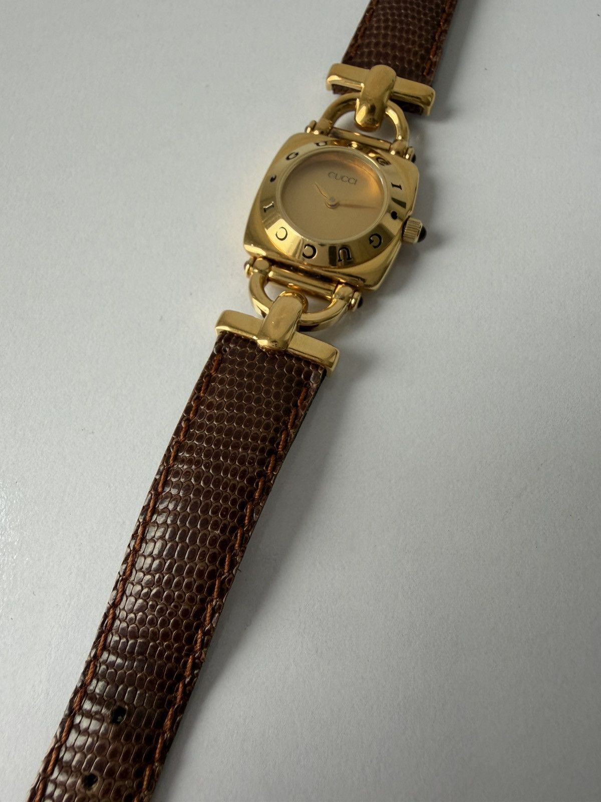 Vintage 1997 Gucci 6300 L watch