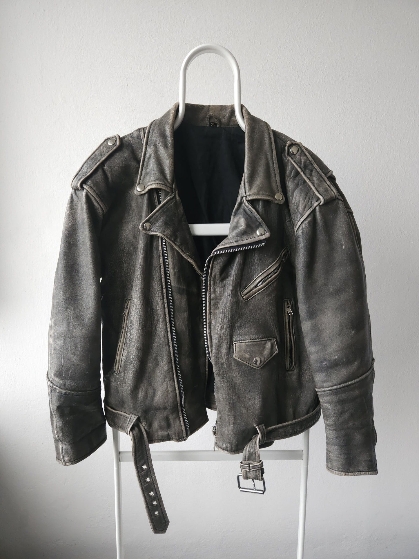 Vintage distressed ramones biker leather jacket