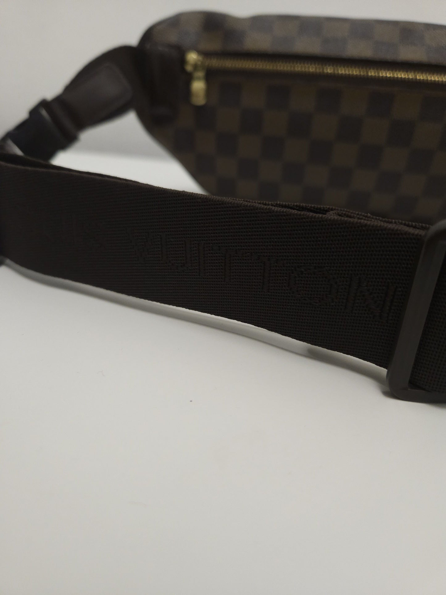Louis vuitton damier ebene melville bumbag