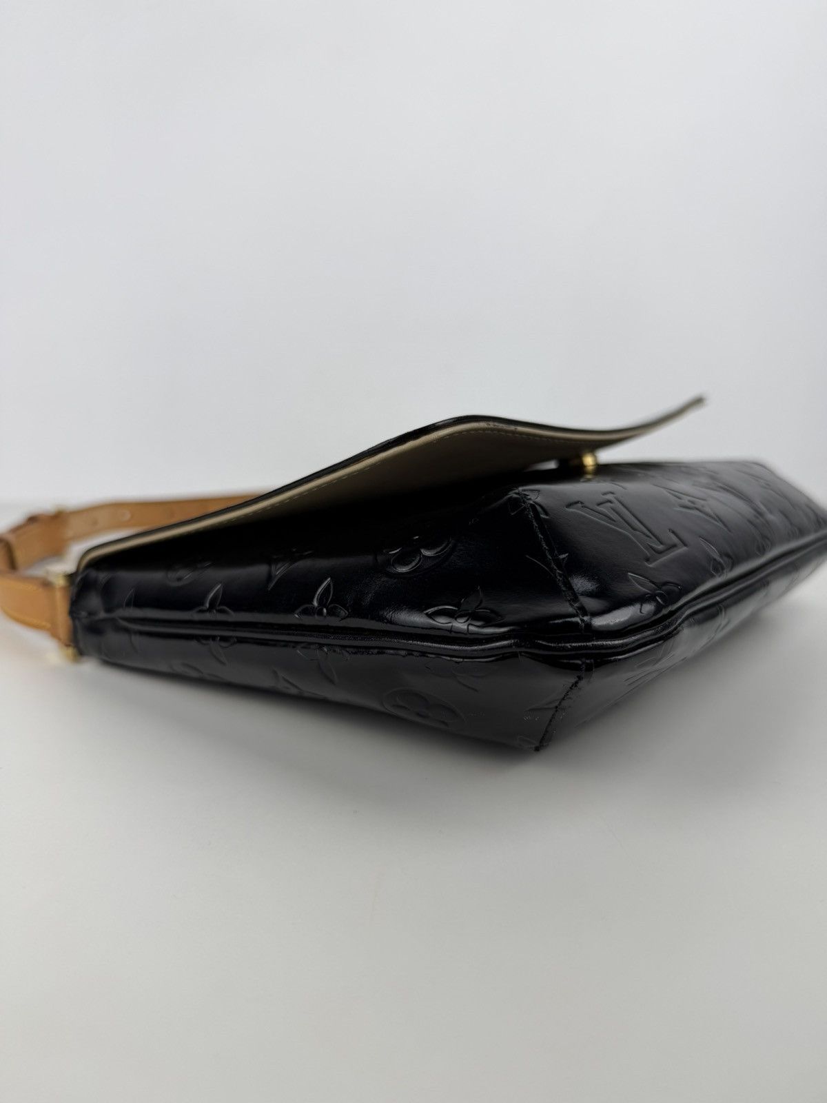 Louis Vuitton vernis monogram thompson shoulder bag