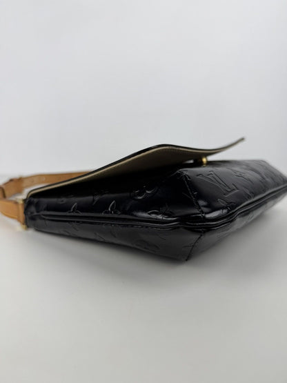 Louis Vuitton vernis monogram thompson shoulder bag