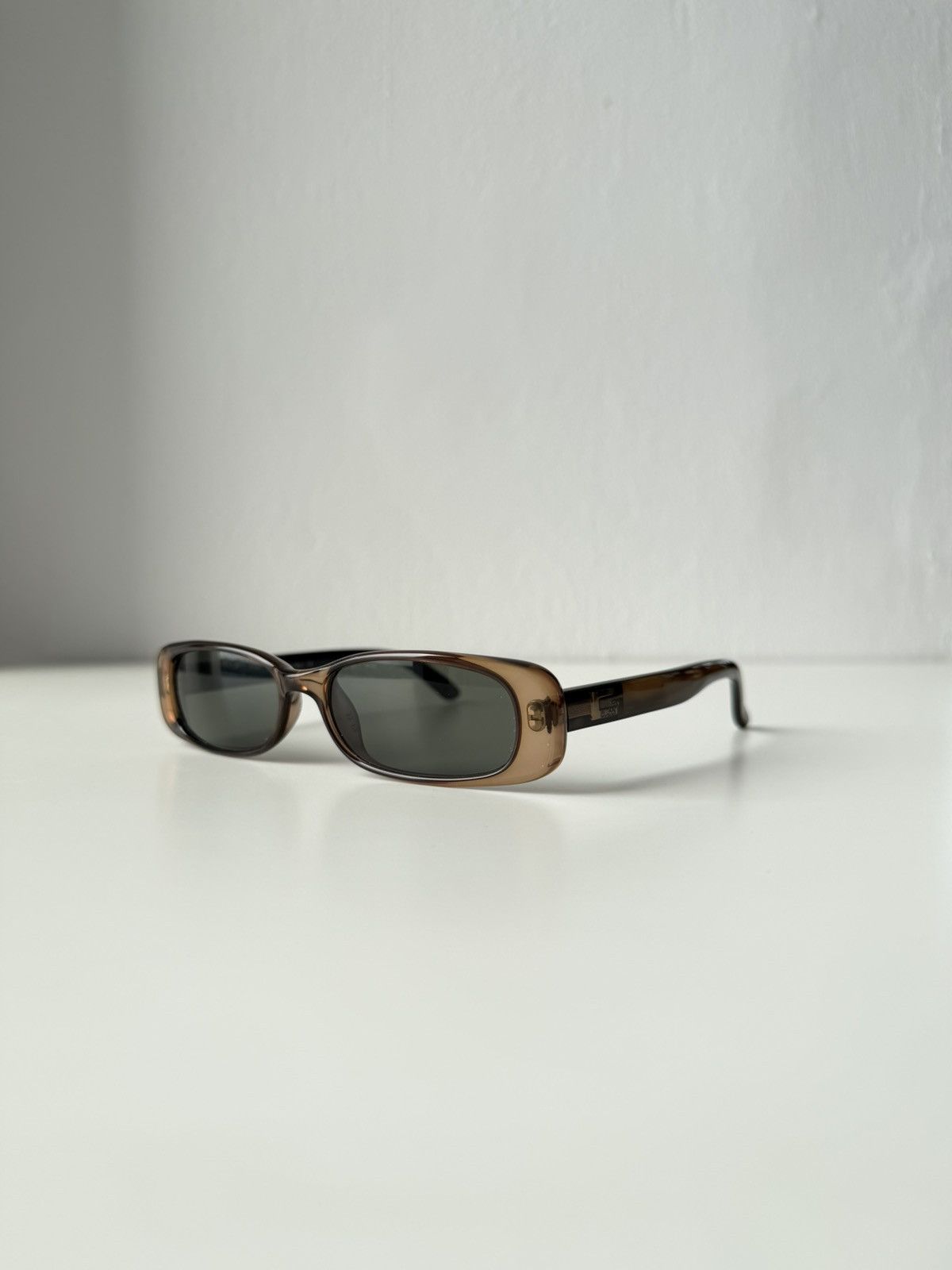 Vintage Gucci GG2443 sunglasses Tom Ford era