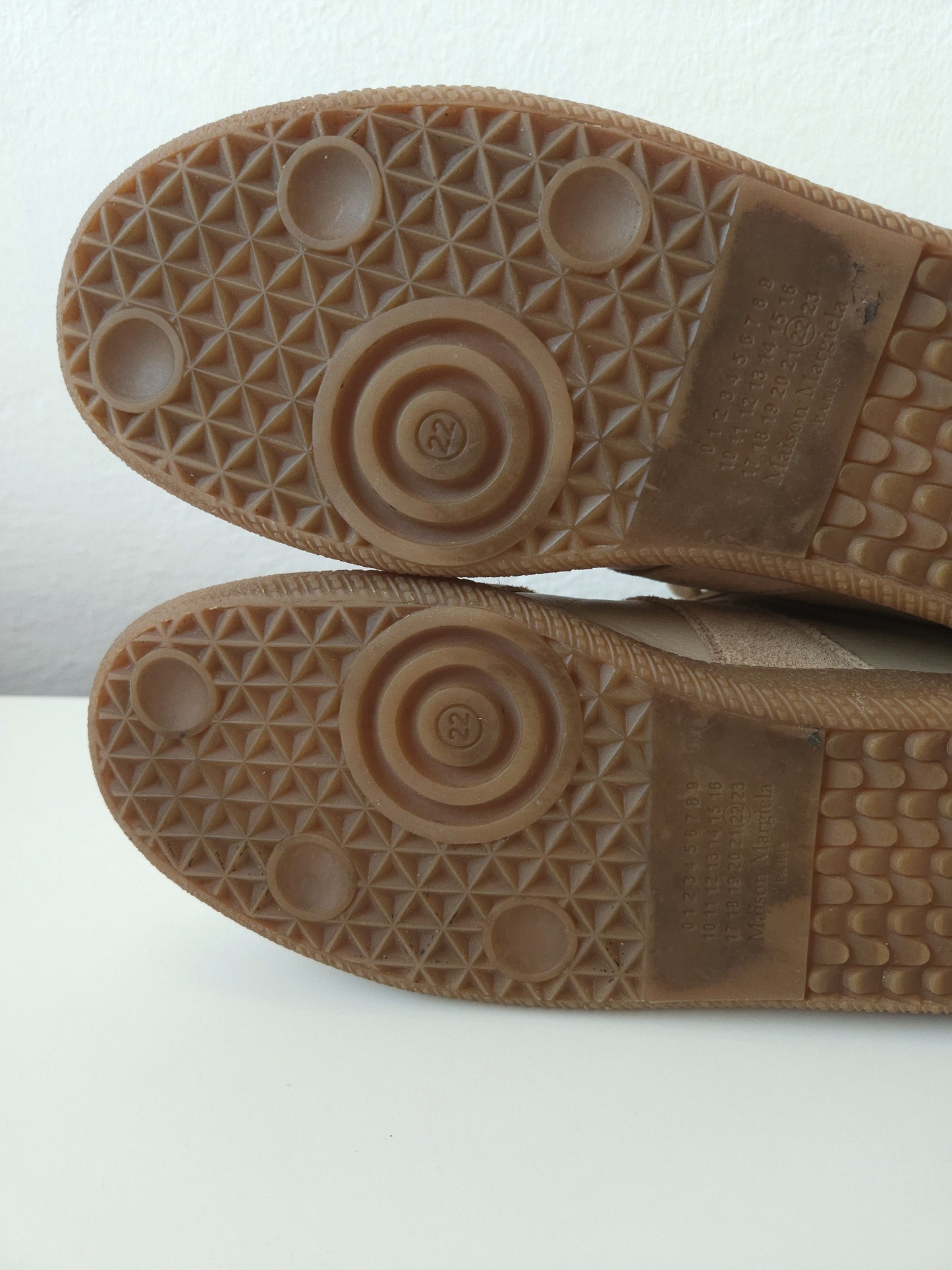 Maison Margiela replica sneakers in dusty pink/ beige