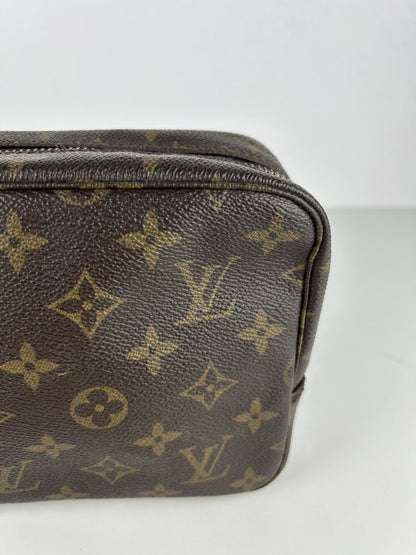 Vintage 80s Louis Vuitton monogram trousse 23 toiletry bag