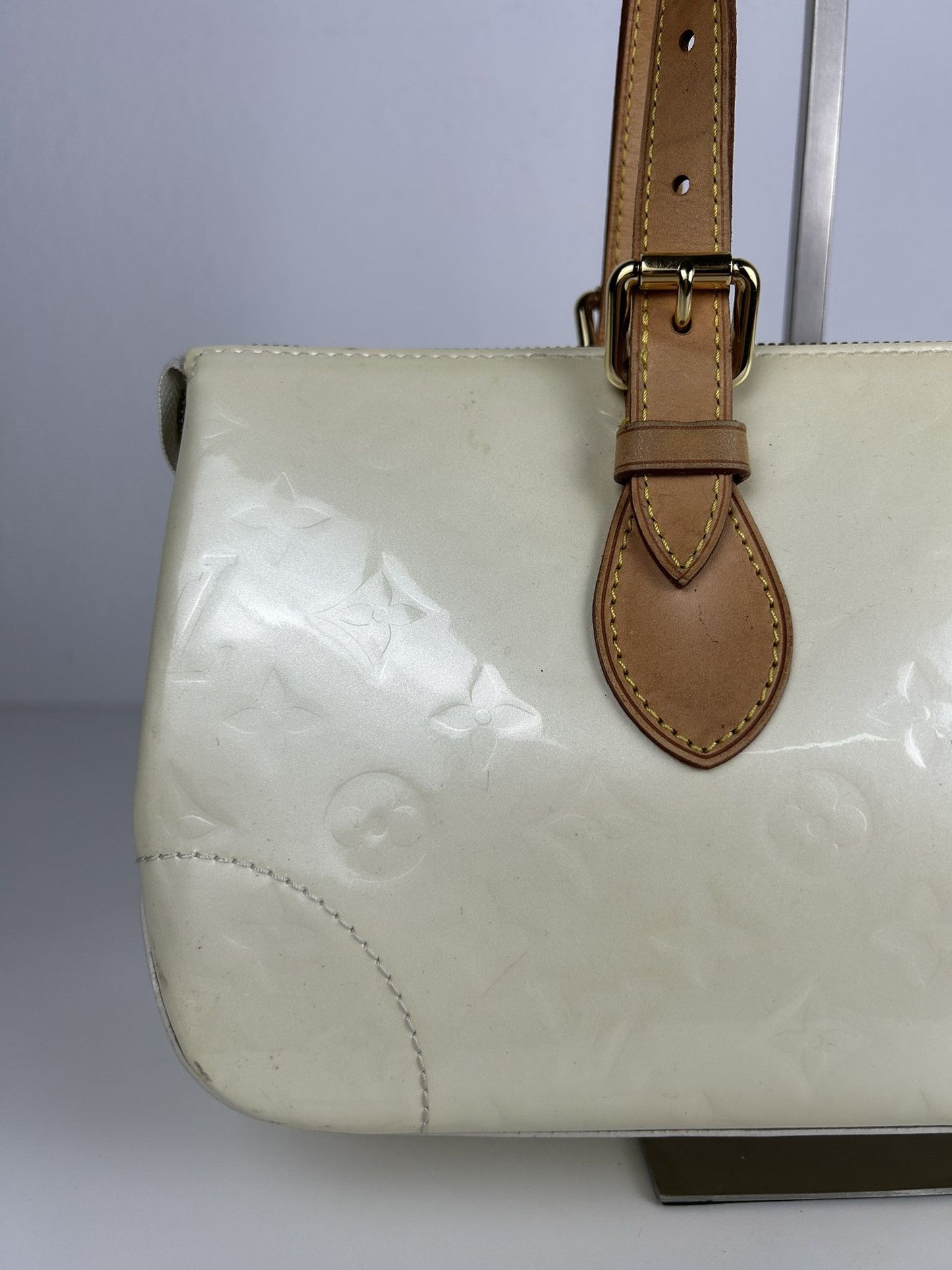 Louis Vuitton vernis monogram rosewood handbag