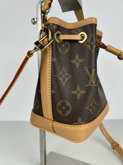 Louis Vuitton monogram nano noe