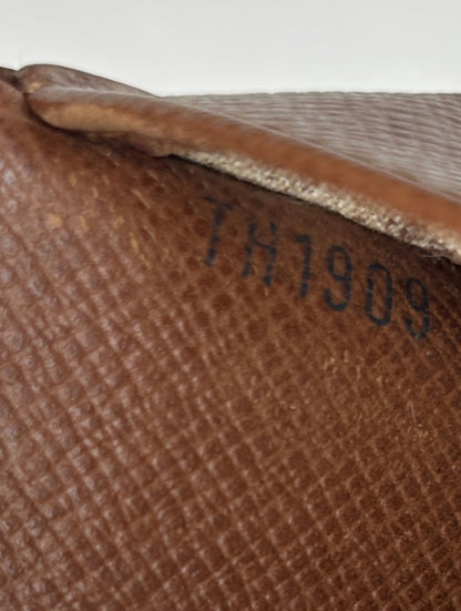 Louis vuitton monogram trifold wallet