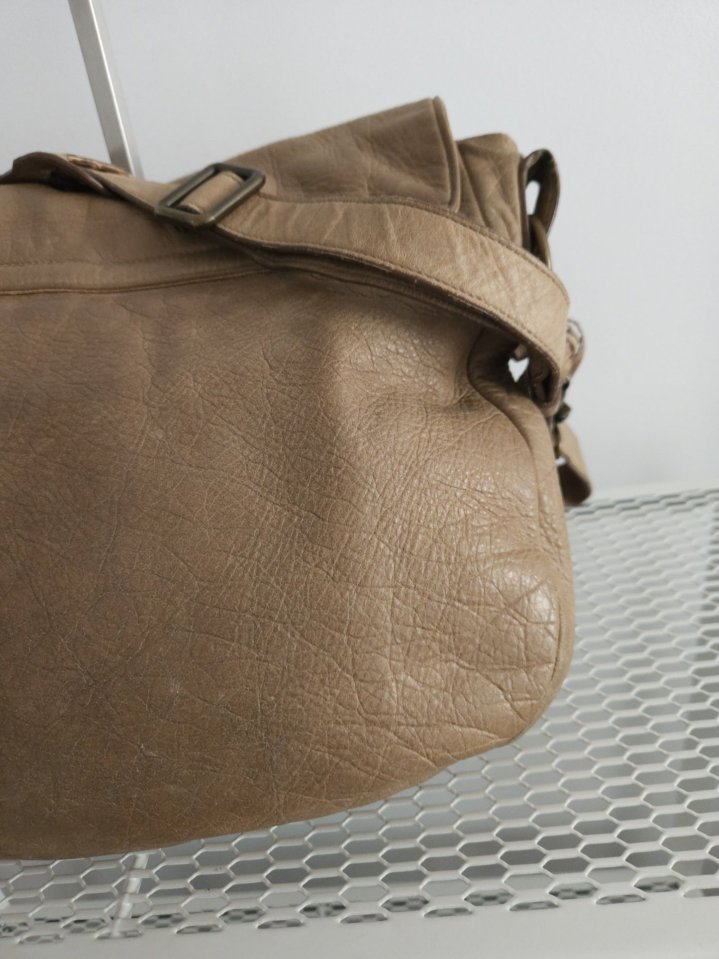 Balenciaga the folk messenger bag