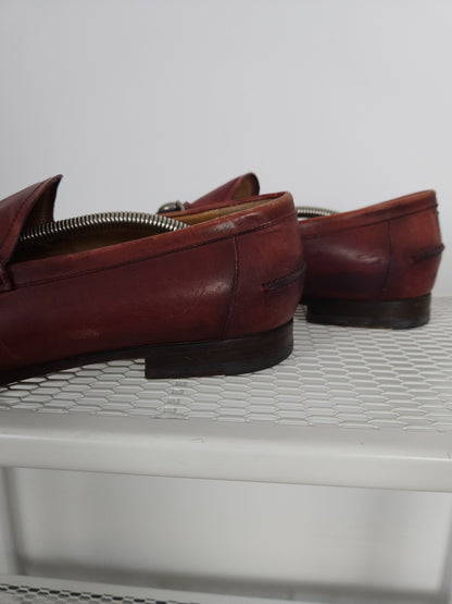 Gucci leather horsebit loafers in distressed red