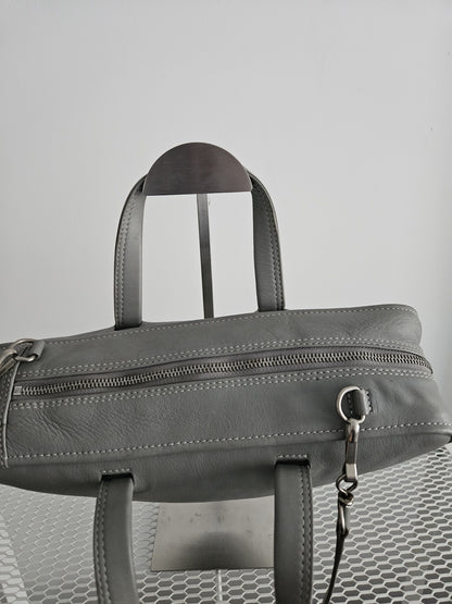 AW2017 Balenciaga triangle duffle bag M