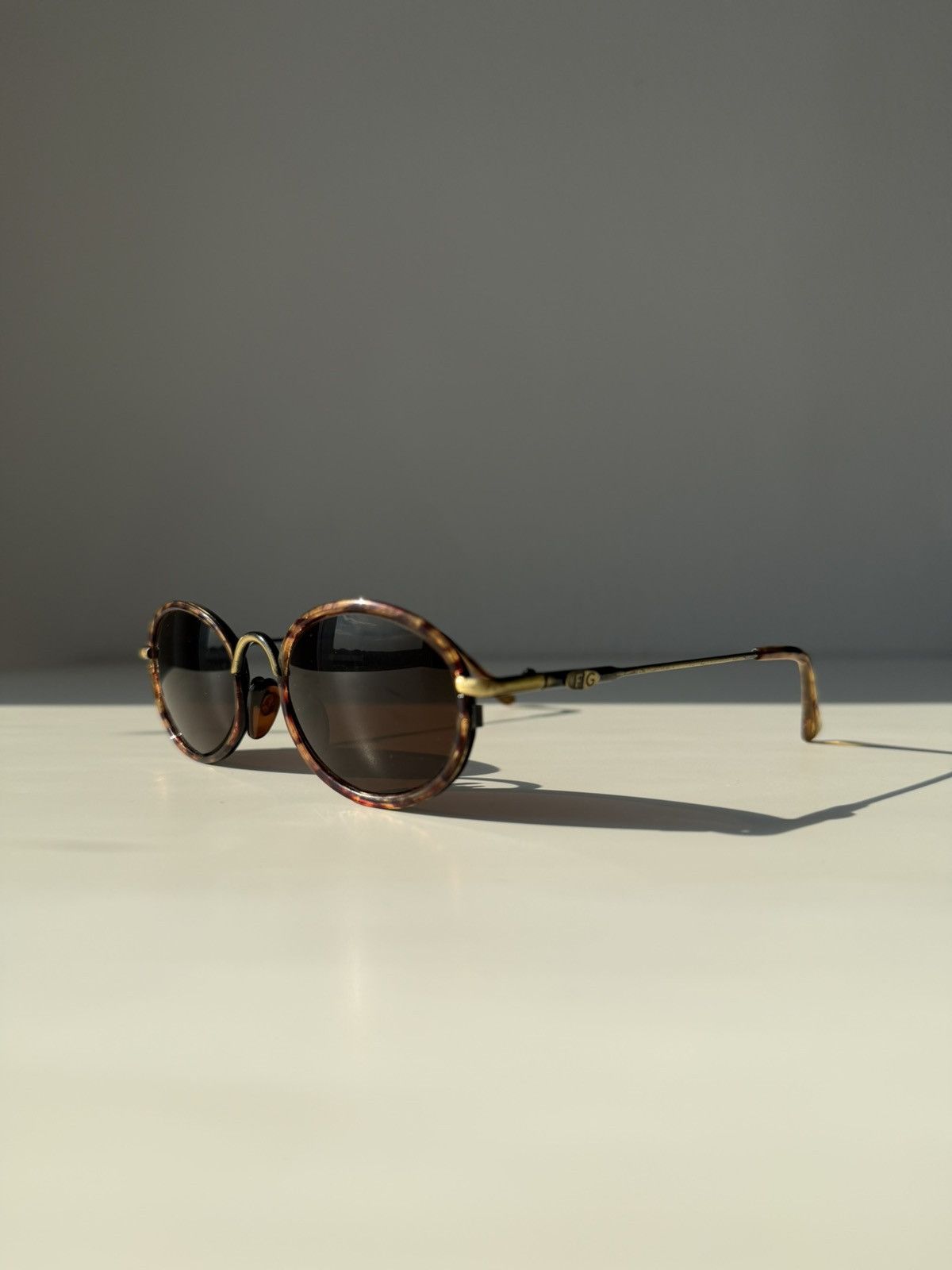 Vintage Foster Grant oval sunglasses