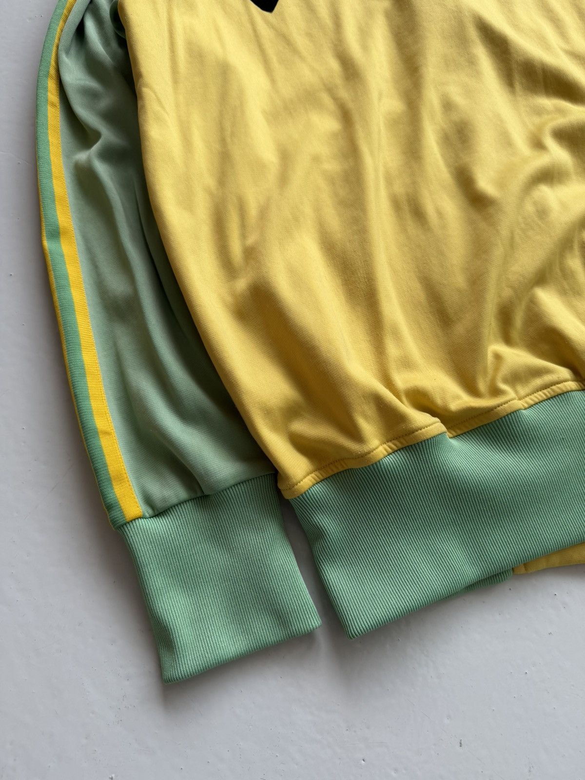 Vintage y2k Adidas Zimbabwe trefoil track jacket