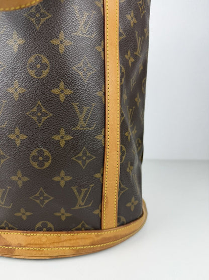 Vintage Louis Vuitton monogram bucket GM