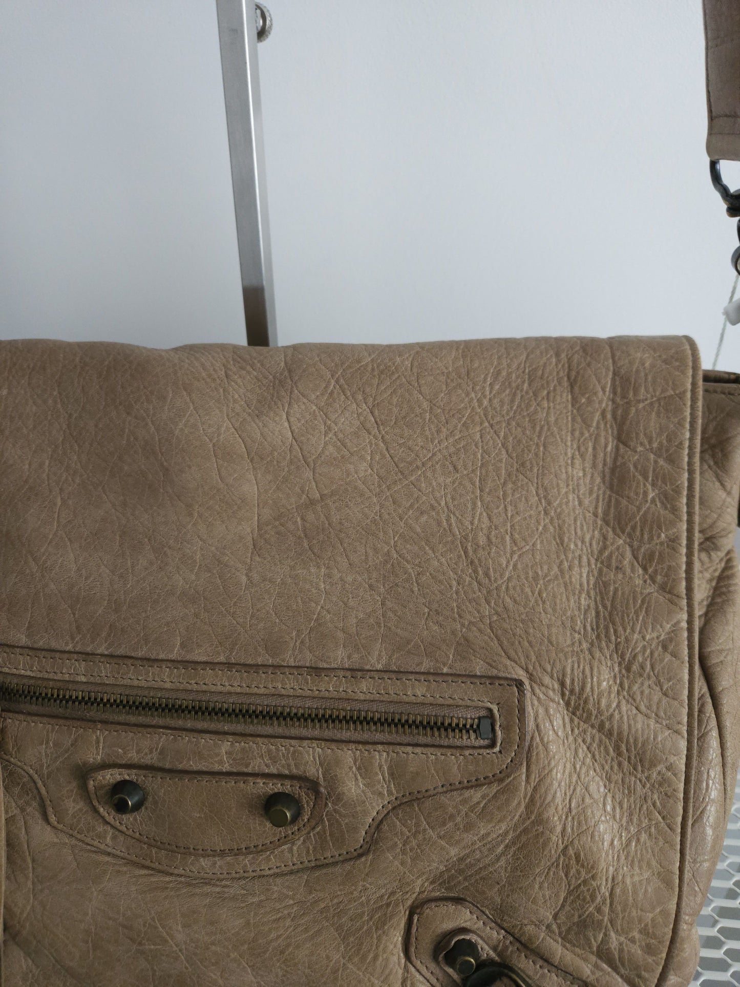 Balenciaga the folk messenger bag