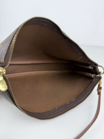 Louis Vuitton monogram pochette accessoires