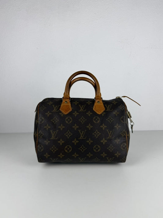 Vintage Louis Vuitton monogram speedy 25
