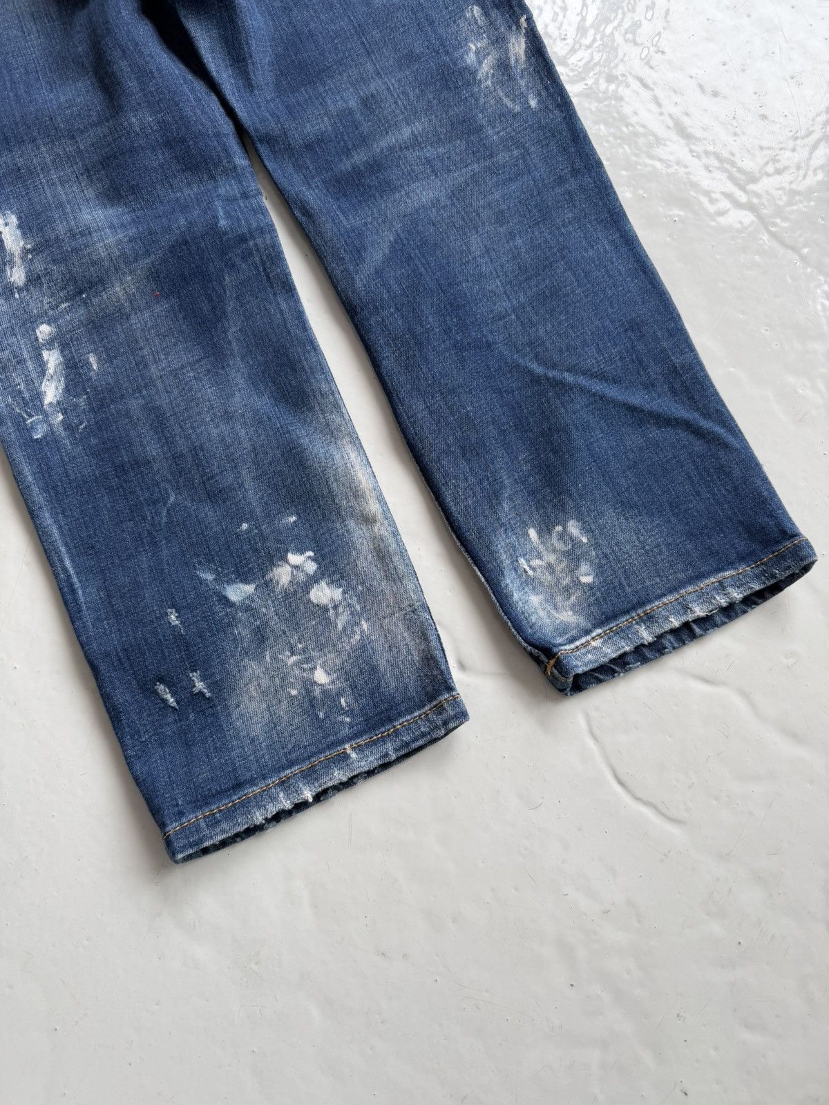 Dsquared2 distressed cool girl cropped jean
